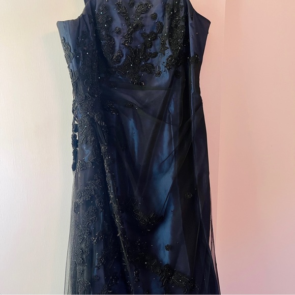 San Carlin Dresses Vintage Navy Embroidered Tulle and Iridescent Satin Maxi Gown - Picture 11 of 15